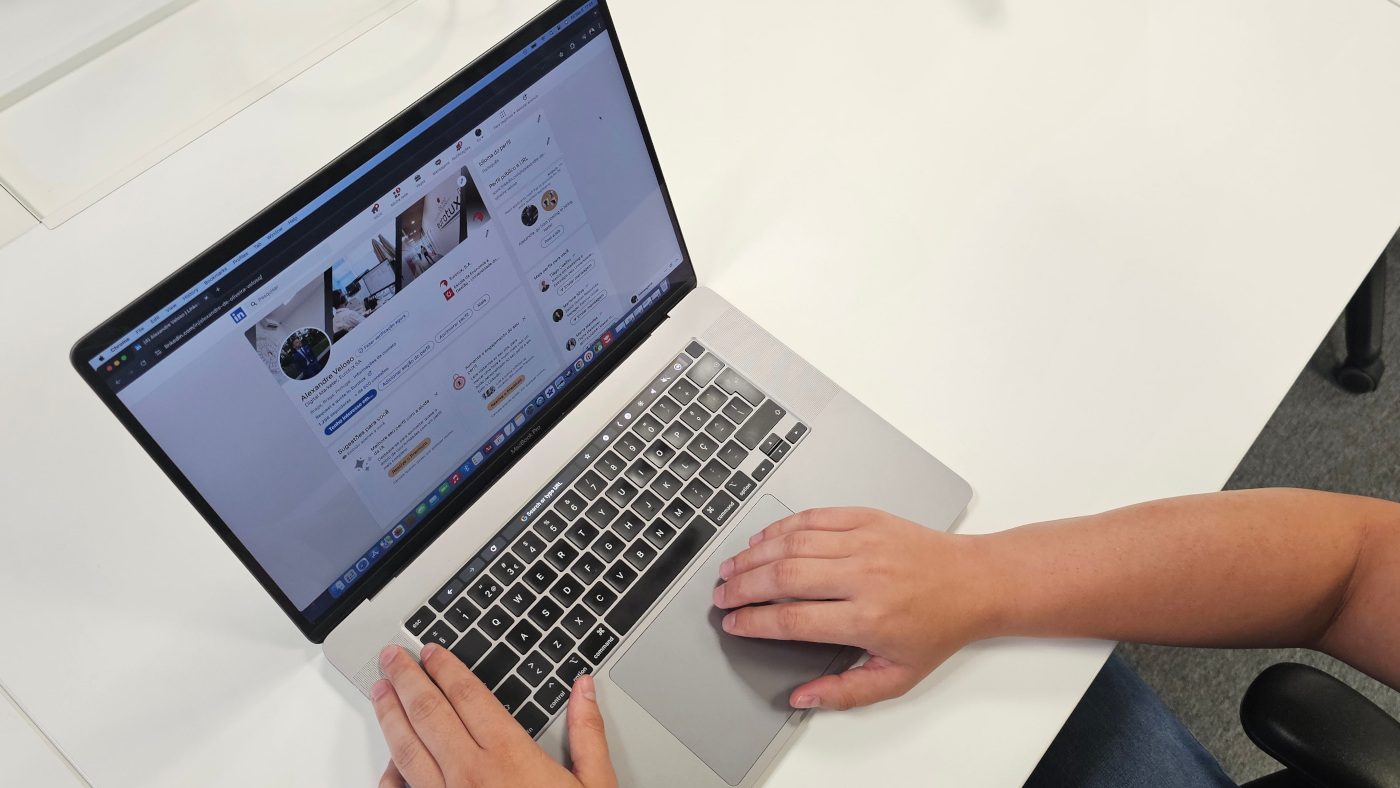 Construir uma presença online: LinkedIn e outras plataformas